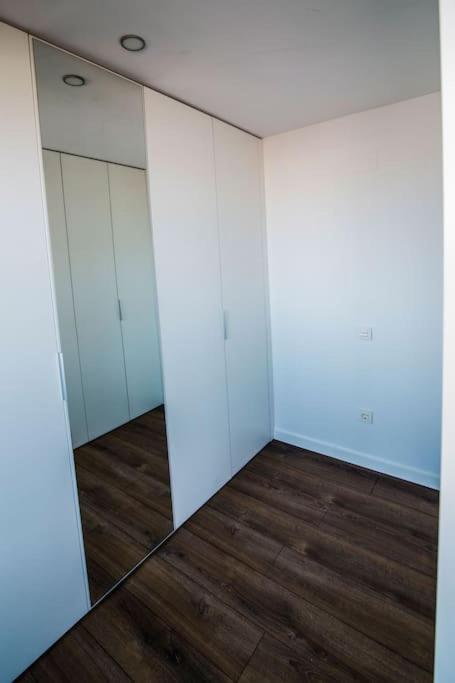 Atico Con Terraza En El Centro De Reus Apartment Exterior photo